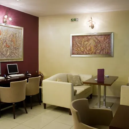Hotel Crystal 3*