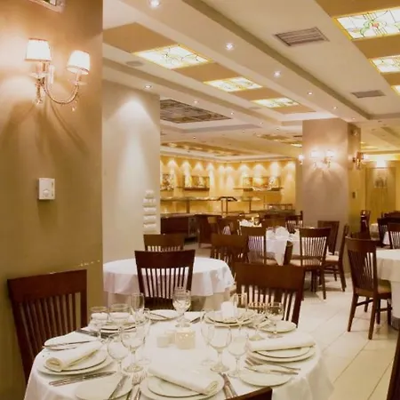 Hotel Crystal 3*